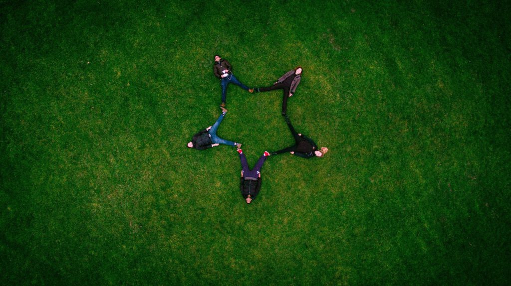 adult, friends, formation